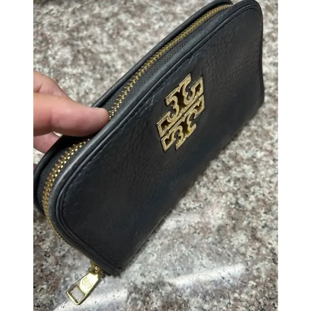 TORY BURCH Britten Black Pebbled Leather Zip Continental Wallet 141004